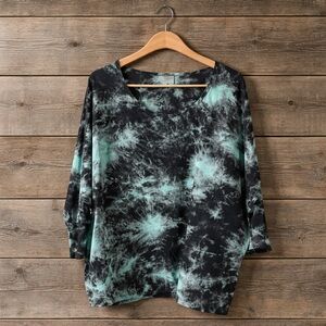 Tiapello Black and Gray Tie-Dye Top